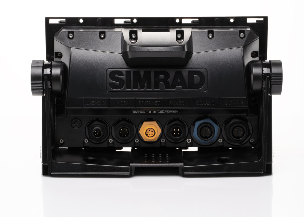 SIMRAD NSS7 evo3 COMBO без датчика 000-13237-001 от прозводителя SIMRAD
