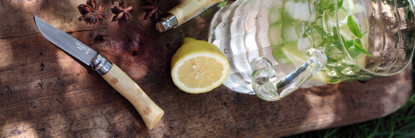 Нож Opinel №7 Nature, нержавеющая сталь, рукоять самшит, гравировка снежинки, 001553 001553 от прозводителя Opinel