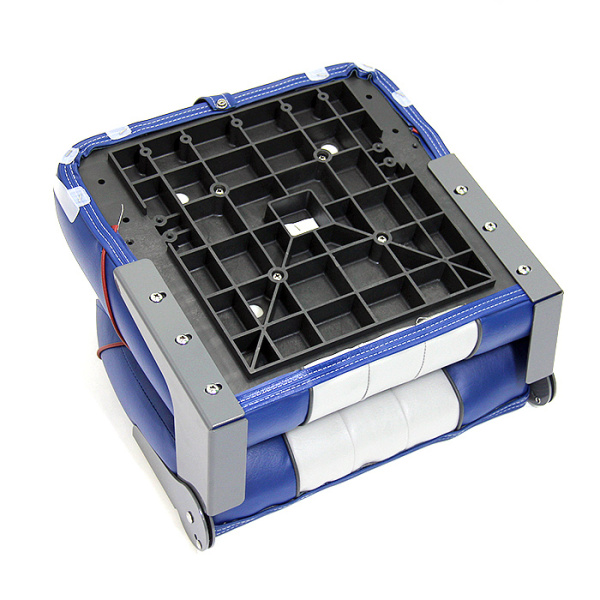 Сиденье мягкое складное Premium Centurion Boat Seat, бело-синее 75129GB от прозводителя Newstarmarine